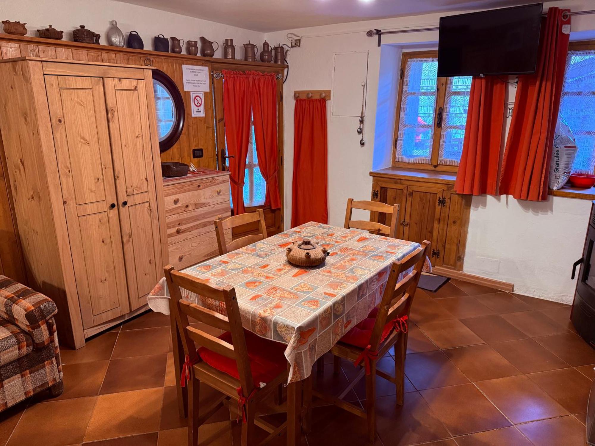 Casa Vacanze Nora Chamois Eksteriør bilde